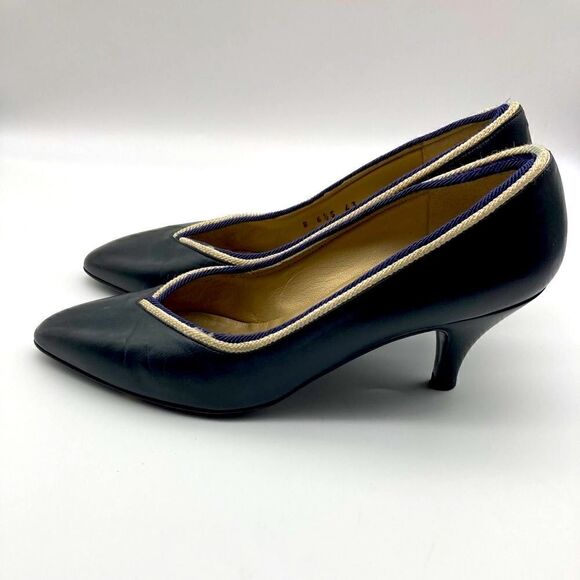 St.John Navy Blue Leather Heels Shoes Size 6,5 Made in Italy - Picture 1 of 12